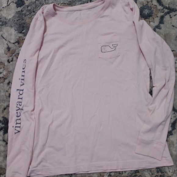 Vineyard vines - Picture 2 of 4